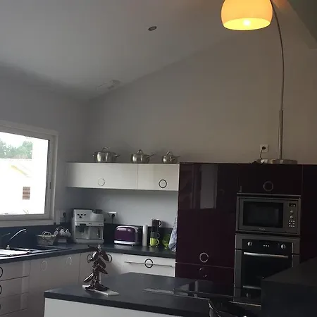 Villa Avec Piscine De *