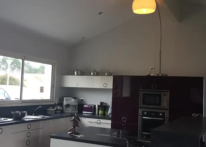 Villa Avec Piscine De *