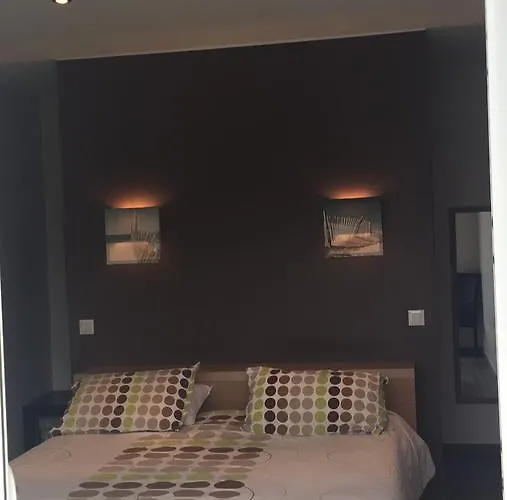 Avec Piscine De *