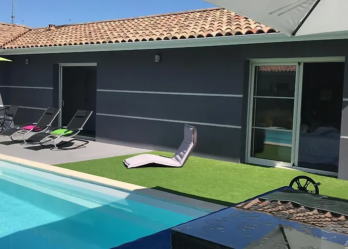 Avec Piscine De Villa Sanguinet