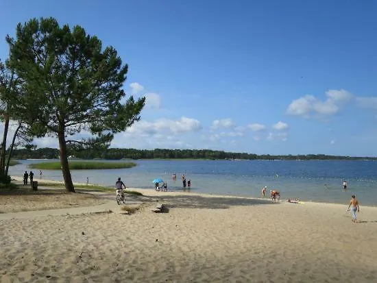 Avec Piscine De